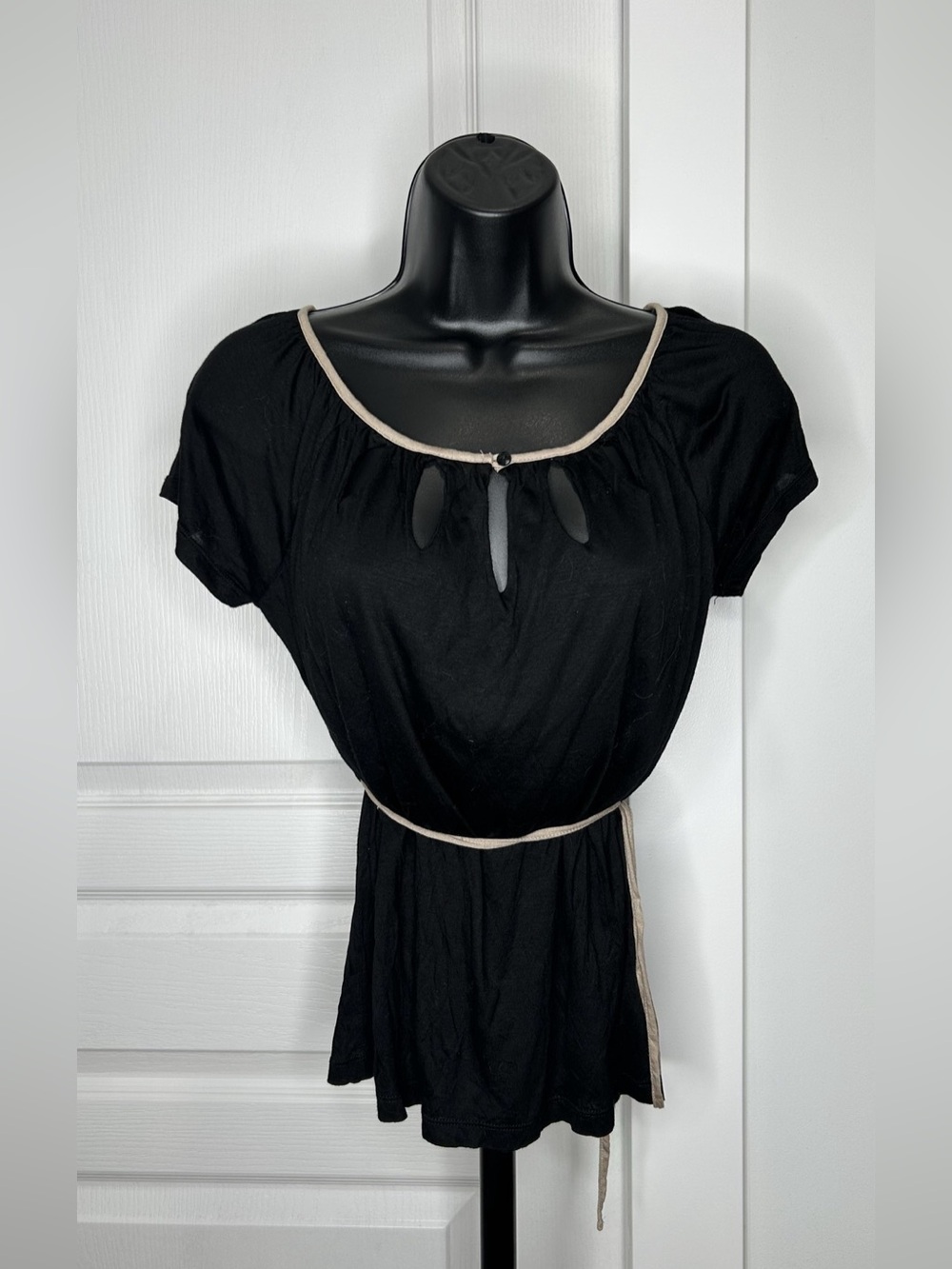 H&M tie waist shirt